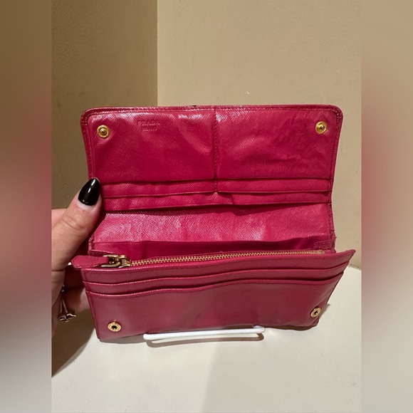 Prada Saffiano Pink Bow Snap Long Wallet - Picture 11 of 15